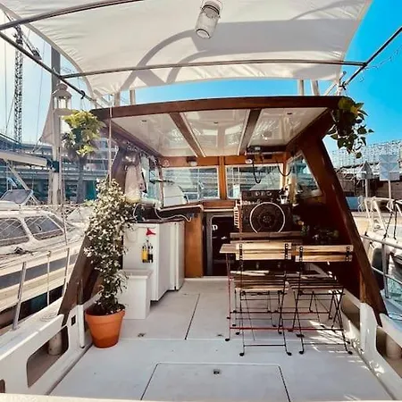 Vintage Classic 70s Boat! Hotel en barco *